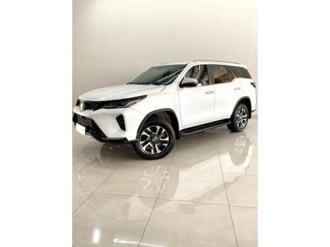 TOYOTA Hilux SW4 2.8 16V 4P SRX PLATINUM 4X4 7 LUGARES TURBO DIESEL AUTOM�TICO, Foto 2