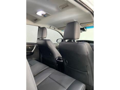 TOYOTA Hilux SW4 2.8 16V 4P SRX PLATINUM 4X4 7 LUGARES TURBO DIESEL AUTOM�TICO, Foto 19