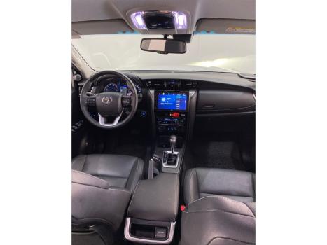 TOYOTA Hilux SW4 2.8 16V 4P SRX PLATINUM 4X4 7 LUGARES TURBO DIESEL AUTOM�TICO, Foto 7