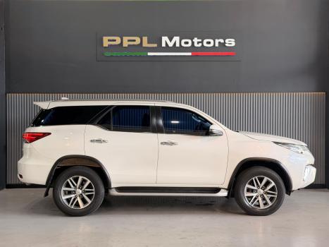 TOYOTA Hilux SW4 2.8 16V 4P SRX 4X4 7 LUGARES TURBO DIESEL AUTOM�TICO, Foto 6