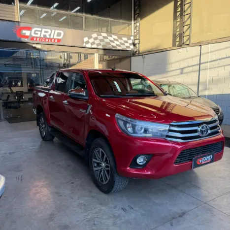 TOYOTA Hilux SW4 2.8 4P SRX 4X4 TURBO DIESEL AUTOM�TICO, Foto 2