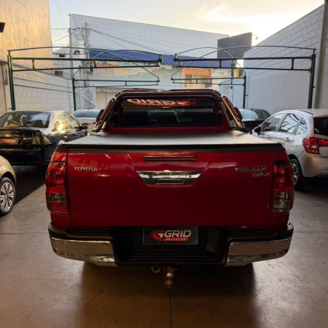 TOYOTA Hilux SW4 2.8 4P SRX 4X4 TURBO DIESEL AUTOM�TICO, Foto 6