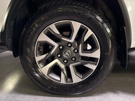 TOYOTA Hilux SW4 2.8 4P 4X4 TURBO DIESEL, Foto 2