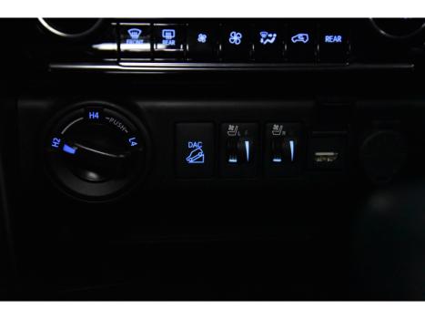 TOYOTA Hilux SW4 2.8 4P SRX 4X4 TURBO DIESEL AUTOM�TICO, Foto 25