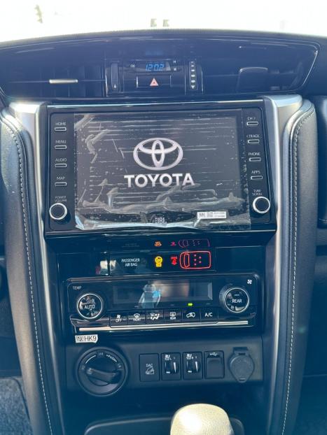 TOYOTA Hilux SW4 2.8 16V 4P SRX 4X4 7 LUGARES TURBO DIESEL AUTOM�TICO, Foto 11