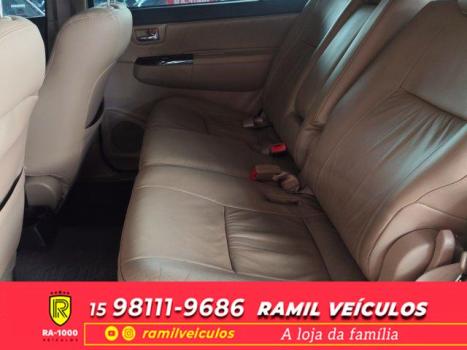 TOYOTA Hilux SW4 3.0 16V 4P SRV 4X4 TURBO DIESEL AUTOMTICO, Foto 6
