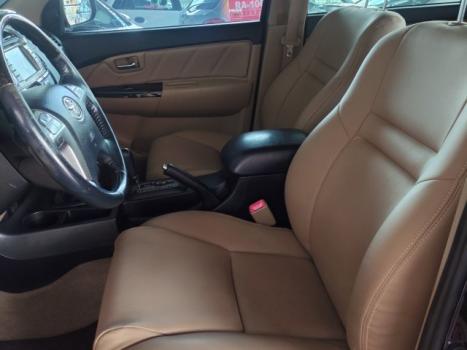 TOYOTA Hilux SW4 3.0 16V 4P SRV 4X4 TURBO DIESEL AUTOMTICO, Foto 8