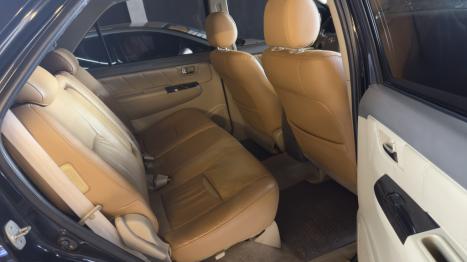 TOYOTA Hilux SW4 3.0 16V 4P SRV 4X4 7 LUGARES TURBO DIESEL AUTOMTICO, Foto 14