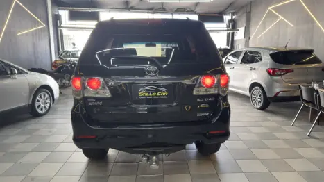 TOYOTA Hilux SW4 3.0 16V 4P SRV 4X4 7 LUGARES TURBO DIESEL AUTOMTICO, Foto 7