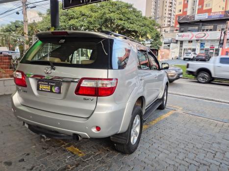 TOYOTA Hilux SW4 3.0 16V 4P SRV 4X4 7 LUGARES TURBO DIESEL AUTOM�TICO, Foto 4