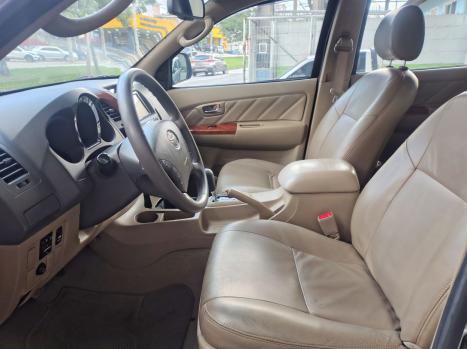 TOYOTA Hilux SW4 3.0 16V 4P SRV 4X4 7 LUGARES TURBO DIESEL AUTOM�TICO, Foto 7