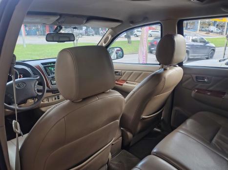 TOYOTA Hilux SW4 3.0 16V 4P SRV 4X4 7 LUGARES TURBO DIESEL AUTOM�TICO, Foto 8