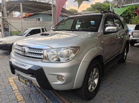 TOYOTA Hilux SW4 3.0 16V 4P SRV 4X4 7 LUGARES TURBO DIESEL AUTOM�TICO, Foto 13