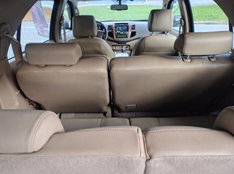 TOYOTA Hilux SW4 3.0 16V 4P SRV 4X4 7 LUGARES TURBO DIESEL AUTOM�TICO, Foto 17