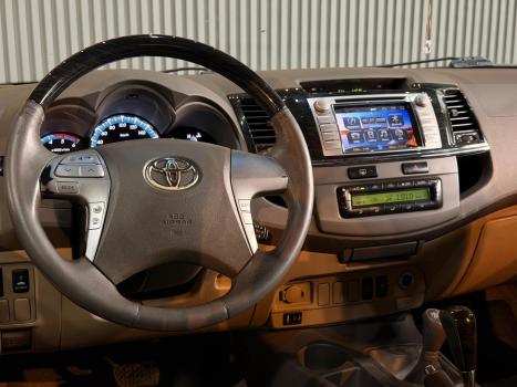 TOYOTA Hilux SW4 3.0 16V 4P SR 4X4 TURBO DIESEL AUTOM�TICO, Foto 14