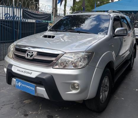 TOYOTA Hilux SW4 3.0 16V 4P SRV 4X4 TURBO DIESEL AUTOMÁTICO, Foto 3