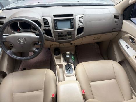 TOYOTA Hilux SW4 3.0 16V 4P SRV 4X4 TURBO DIESEL AUTOMÁTICO, Foto 10
