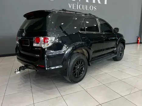TOYOTA Hilux SW4 , Foto 11