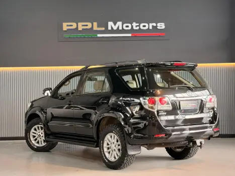 TOYOTA Hilux SW4 , Foto 4