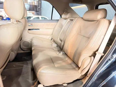 TOYOTA Hilux SW4 , Foto 7