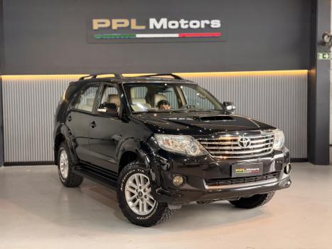 TOYOTA Hilux SW4 , Foto 1