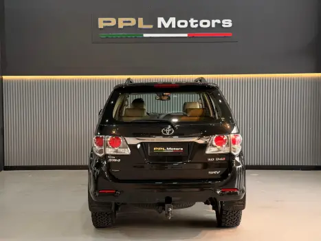 TOYOTA Hilux SW4 , Foto 4