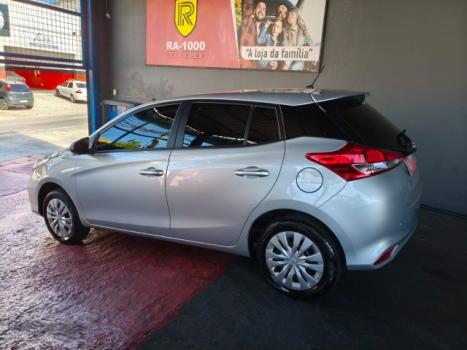 TOYOTA Yaris Hatch 1.5 16V 4P FLEX XS MULTIDRIVE AUTOMTICO CVT, Foto 8