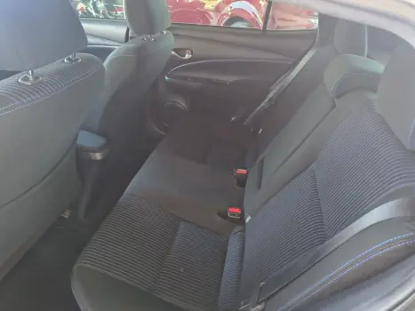 TOYOTA Yaris Hatch 1.5 16V 4P FLEX XL PLUS CONNECT MULTIDRIVE AUTOMTICO CVT, Foto 17