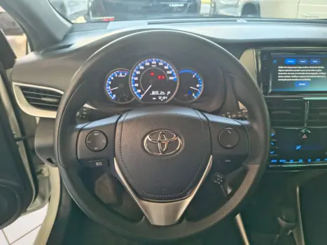 TOYOTA Yaris Hatch 1.5 16V 4P FLEX XL PLUS CONNECT MULTIDRIVE AUTOMTICO CVT, Foto 23