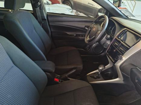 TOYOTA Yaris Hatch 1.5 16V 4P FLEX XL PLUS CONNECT MULTIDRIVE AUTOMTICO CVT, Foto 9