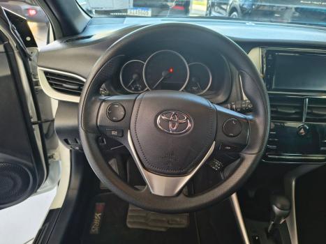 TOYOTA Yaris Hatch 1.5 16V 4P FLEX XL PLUS CONNECT MULTIDRIVE AUTOMTICO CVT, Foto 17