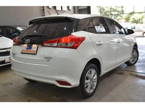 TOYOTA Yaris Hatch 1.3 16V 4P FLEX XL PLUS TECH MULTIDRIVE AUTOMTICO CVT, Foto 3