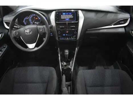 TOYOTA Yaris Hatch 1.3 16V 4P FLEX XL PLUS TECH MULTIDRIVE AUTOMTICO CVT, Foto 4
