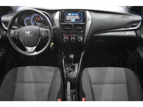 TOYOTA Yaris Hatch 1.5 16V 4P FLEX XS MULTIDRIVE AUTOMTICO CVT, Foto 4