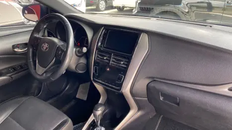 TOYOTA Yaris Hatch 1.5 16V 4P FLEX X WAY MULTIDRIVE AUTOM�TICO CVT, Foto 12