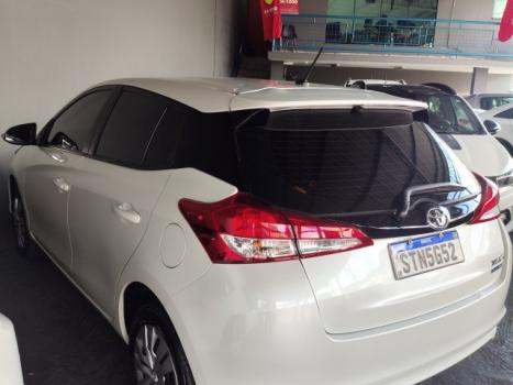 TOYOTA Yaris Hatch 1.5 16V 4P FLEX XS MULTIDRIVE AUTOM�TICO CVT, Foto 2