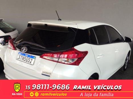 TOYOTA Yaris Hatch 1.5 16V 4P FLEX XS MULTIDRIVE AUTOM�TICO CVT, Foto 4