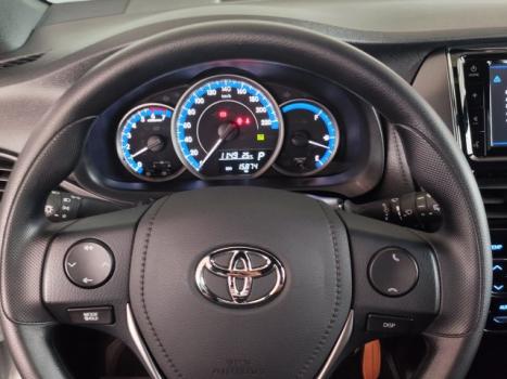 TOYOTA Yaris Hatch 1.5 16V 4P FLEX XS MULTIDRIVE AUTOM�TICO CVT, Foto 8