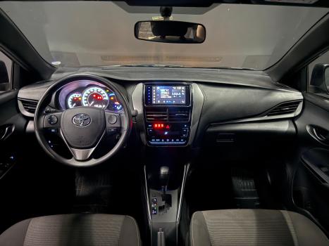 TOYOTA Yaris Hatch 1.5 16V 4P FLEX XL MULTIDRIVE AUTOM�TICO CVT, Foto 4