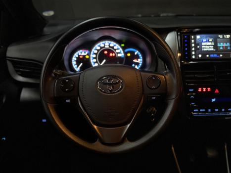 TOYOTA Yaris Hatch 1.5 16V 4P FLEX XL MULTIDRIVE AUTOM�TICO CVT, Foto 5