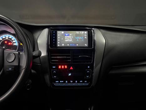 TOYOTA Yaris Hatch 1.5 16V 4P FLEX XL MULTIDRIVE AUTOM�TICO CVT, Foto 6