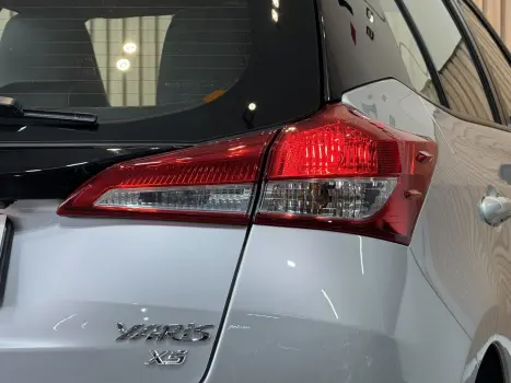 TOYOTA Yaris Hatch 1.5 16V 4P FLEX XS MULTIDRIVE AUTOM�TICO CVT, Foto 7