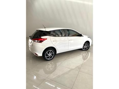 TOYOTA Yaris Hatch 1.5 16V 4P FLEX XLS CONNECT MULTIDRIVE AUTOM�TICO CVT, Foto 3