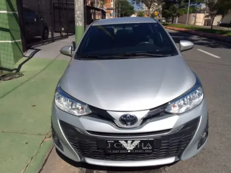 TOYOTA Yaris Hatch 1.3 16V 4P FLEX XL PLUS TECH MULTIDRIVE AUTOM�TICO CVT, Foto 2