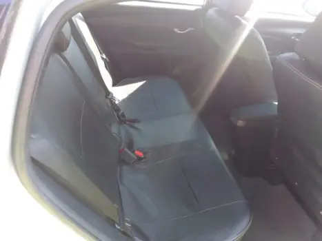 TOYOTA Yaris Hatch 1.3 16V 4P FLEX XL PLUS TECH MULTIDRIVE AUTOM�TICO CVT, Foto 7