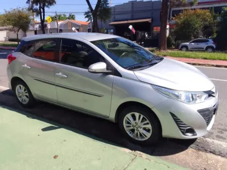 TOYOTA Yaris Hatch 1.3 16V 4P FLEX XL PLUS TECH MULTIDRIVE AUTOM�TICO CVT, Foto 8