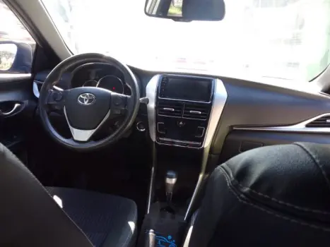 TOYOTA Yaris Hatch 1.3 16V 4P FLEX XL PLUS TECH MULTIDRIVE AUTOM�TICO CVT, Foto 9