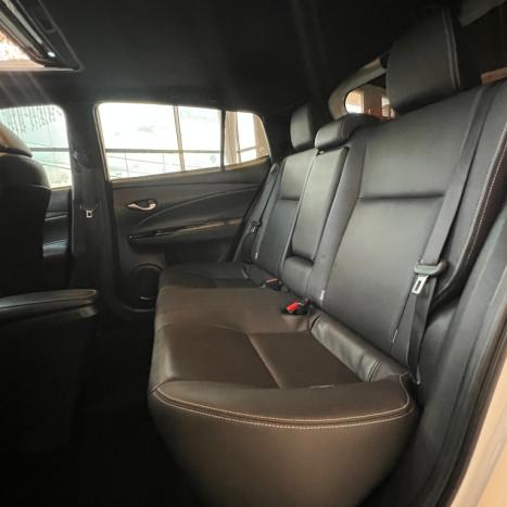 TOYOTA Yaris Hatch 1.5 16V 4P FLEX XLS CONNECT MULTIDRIVE AUTOM�TICO CVT, Foto 10