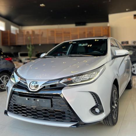 TOYOTA Yaris Hatch 1.5 16V 4P FLEX XLS CONNECT MULTIDRIVE AUTOM�TICO CVT, Foto 2