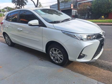 TOYOTA Yaris Hatch 1.5 16V 4P FLEX XS MULTIDRIVE AUTOM�TICO CVT, Foto 2